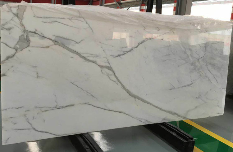 2i calacatta marble slab.jpg