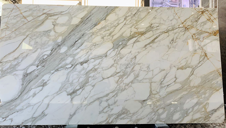 1i calacatta gold.jpg