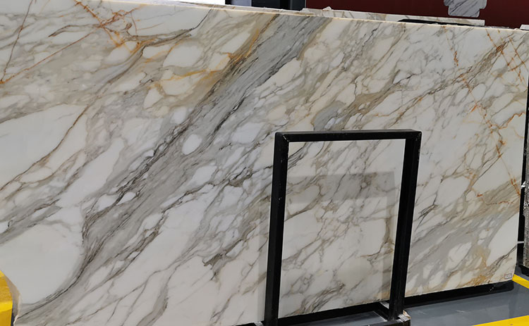 8i calacatta countertop.jpg