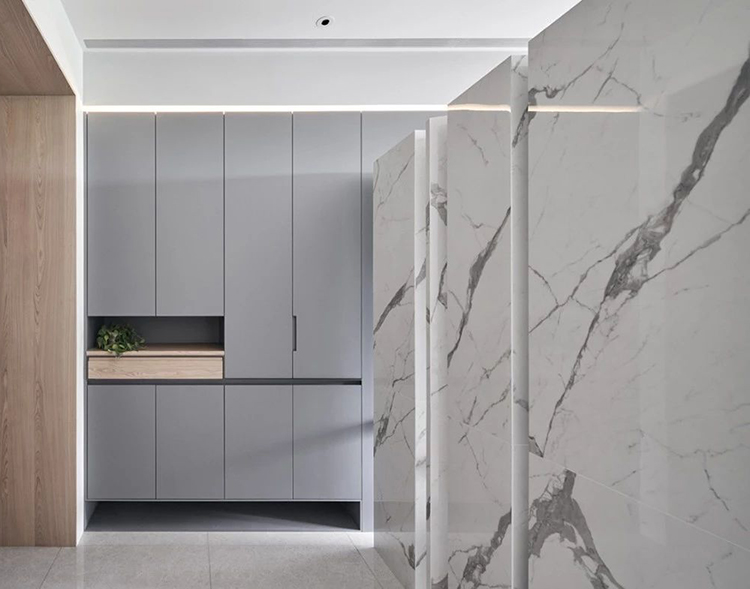 1i calacatta marble.jpg