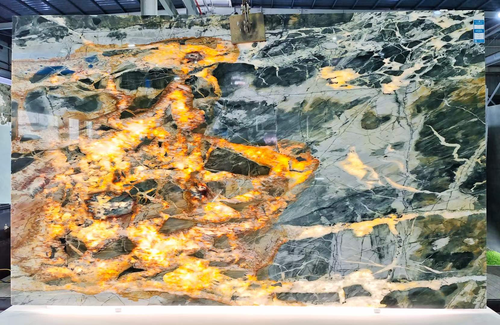 Natural green quartzite